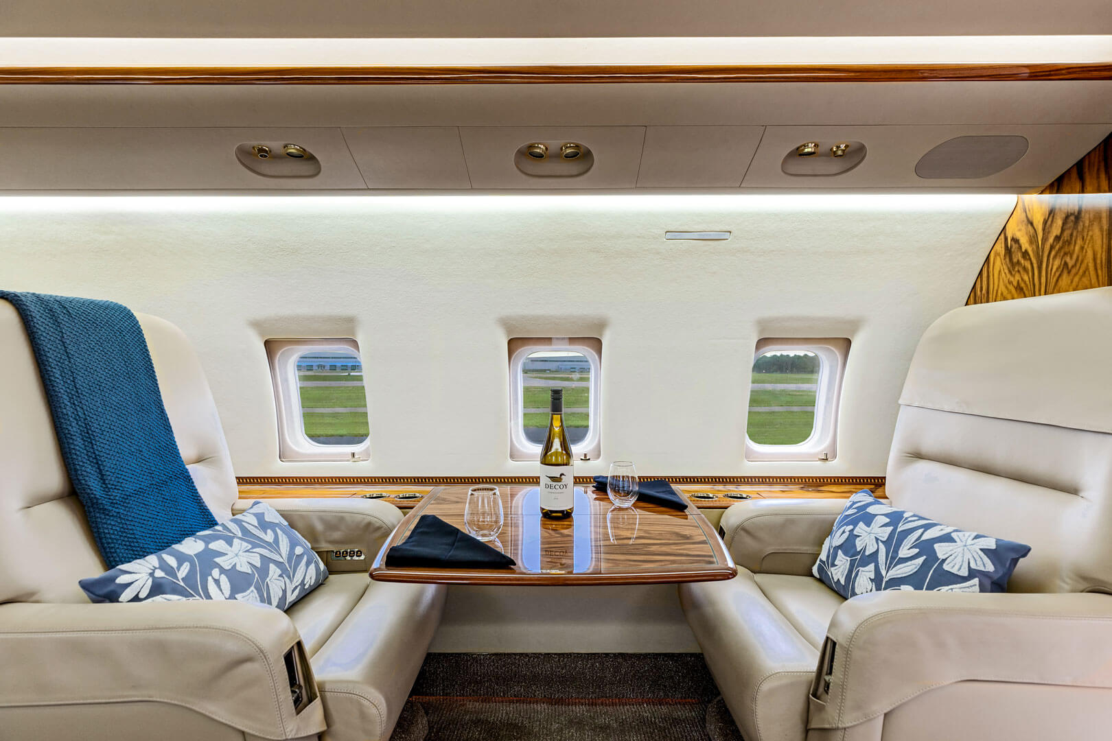Ventura-Airlines-NY-Josh-Goetz-Photography-4